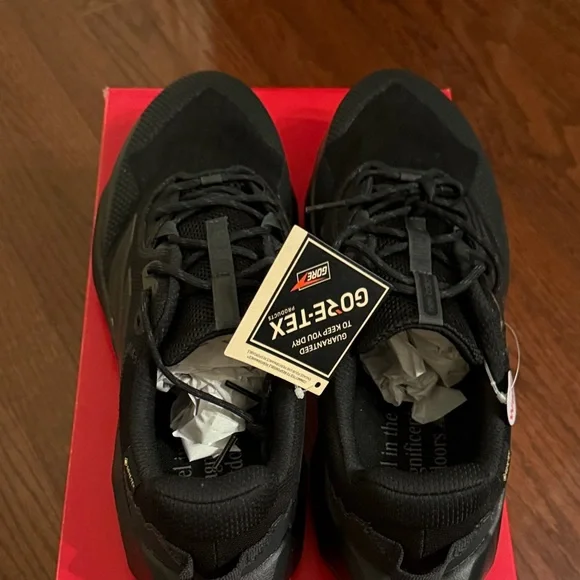 Men's Black New Balance Shoes - Picture 7 of 7